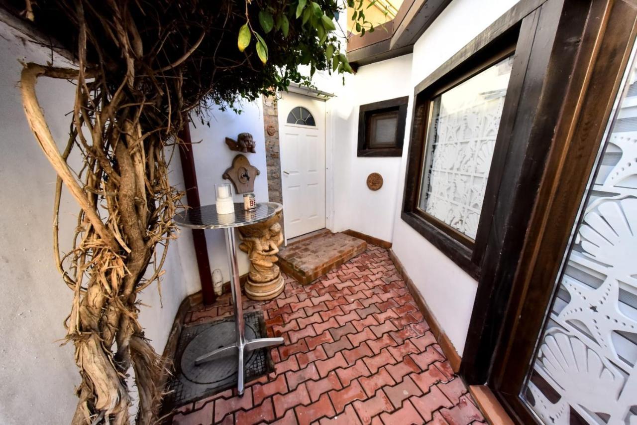 Villa Casa Fotografului Constanţa Exterior foto